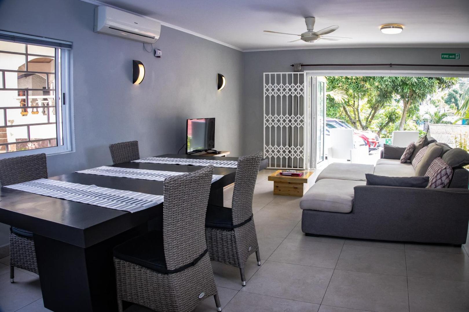 בו ואלון Riverside Residence - Beau Vallon מראה חיצוני תמונה